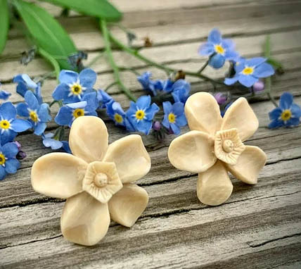 Ivory Flower Post Earrings 2- Alaska Mint