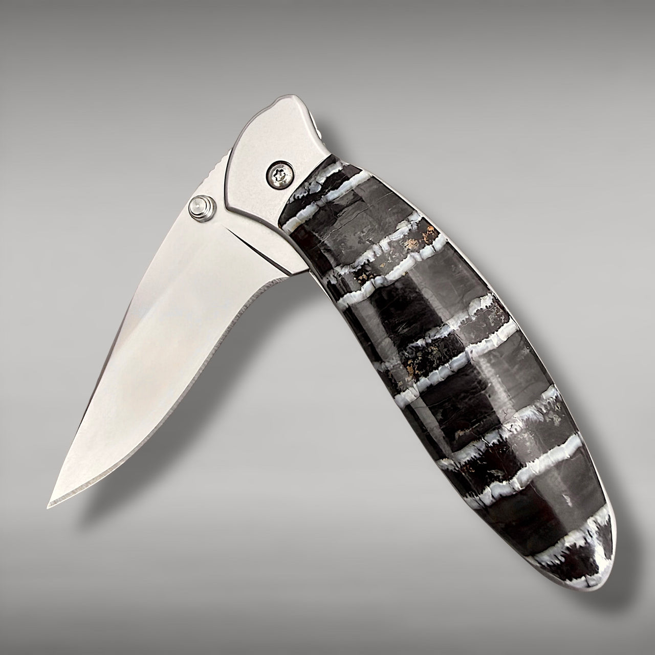Kershaw 1600 w/ Mammoth Tooth