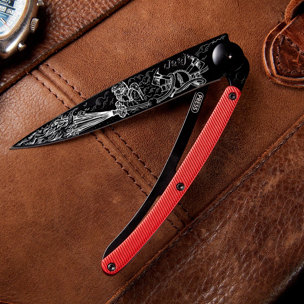 Red aluminum / Firefighter