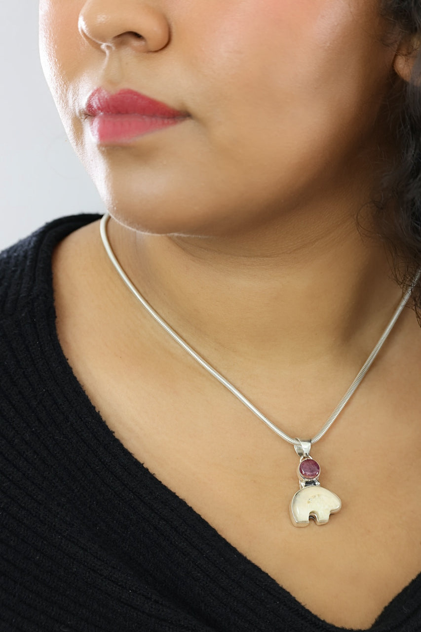 Ivory & Spiny Oyster Bear Pendant