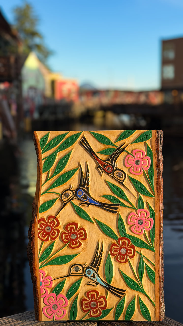 Humming Wall Plaque