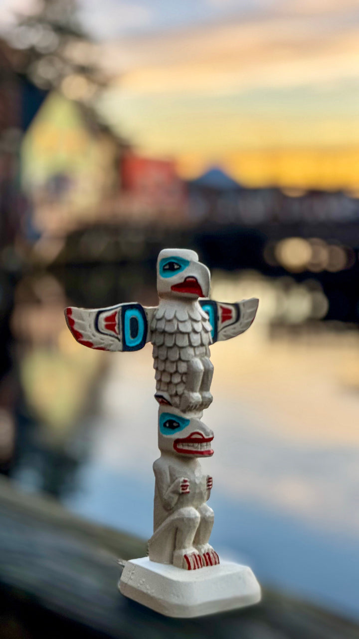 Eagle & Bear Totem Pole