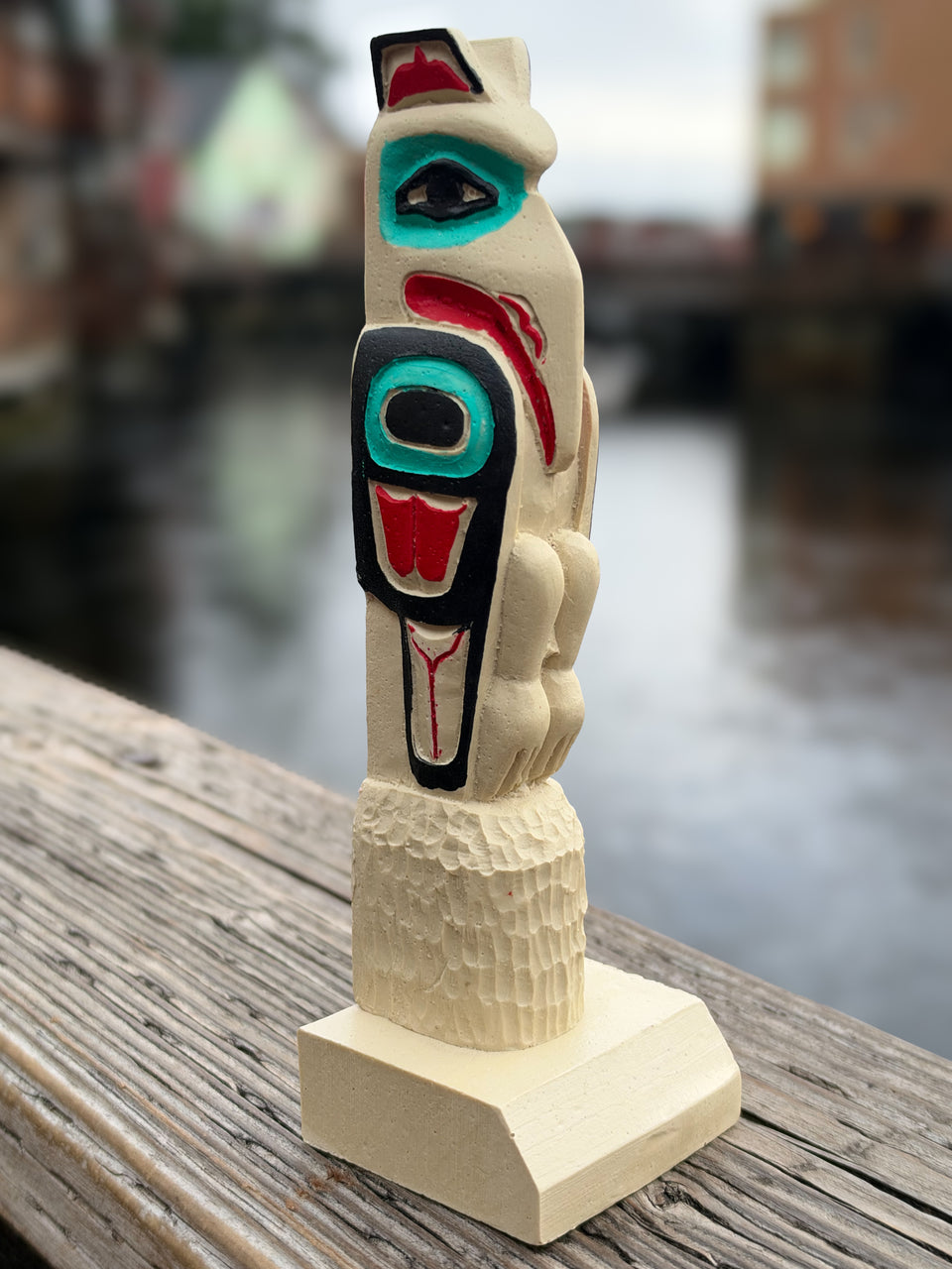 Raven Totem Pole