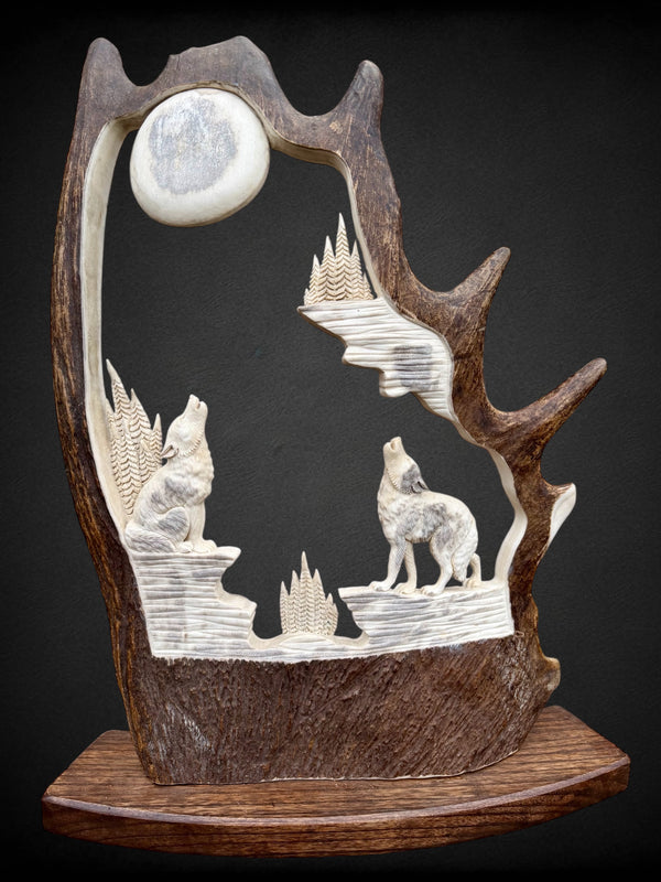 Wolf & Moon - Anlter Carving