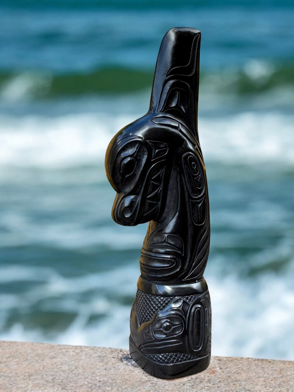 Killerwhale & Raven Totem Pole