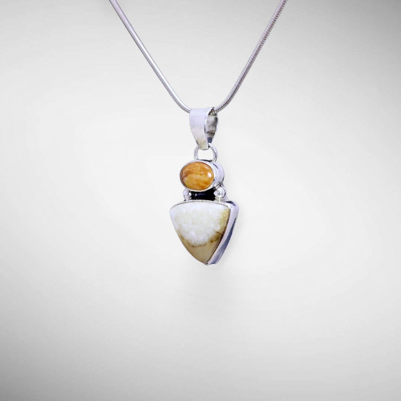 Ivory & Spiny Oyster Pendant