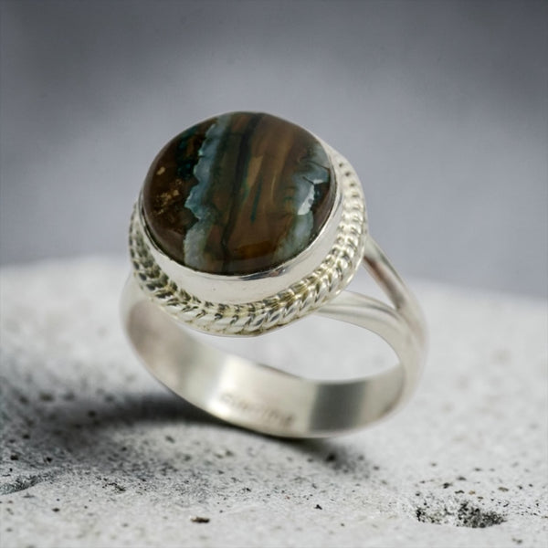 Mammoth Tooth Ring Size 8