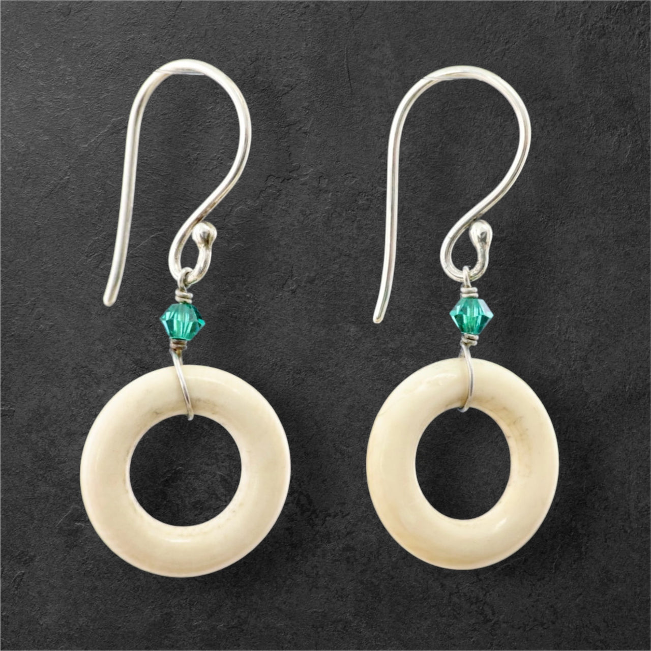 Cut Out Circle Earrings