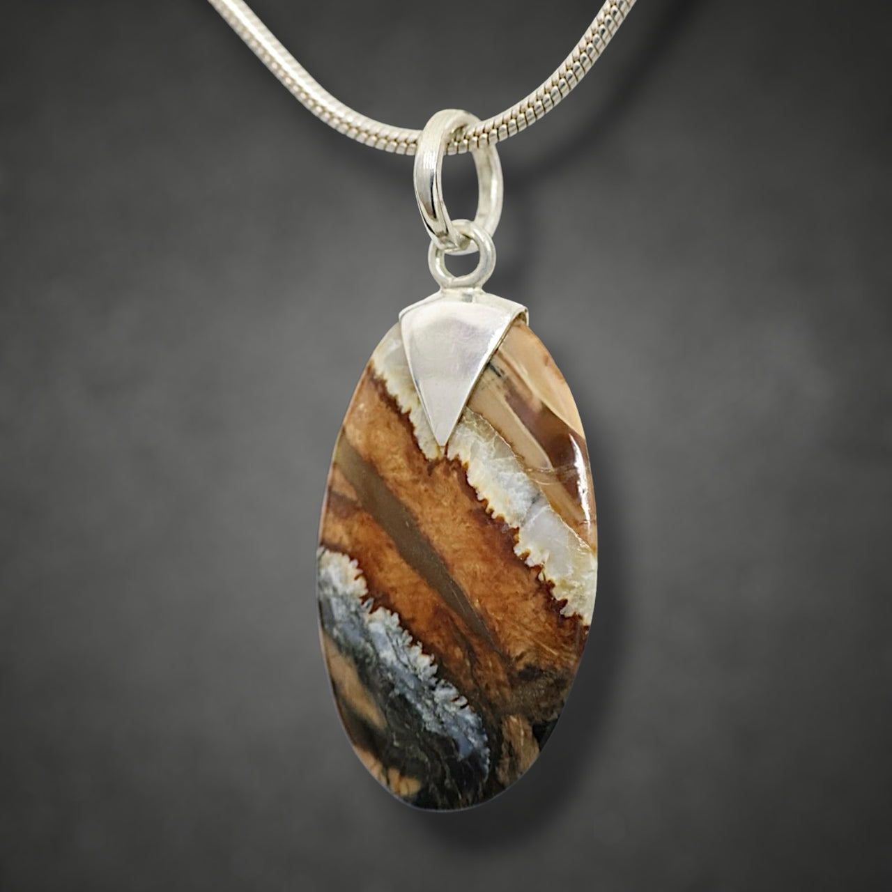 Mammoth Tooth Med Oval Pendant