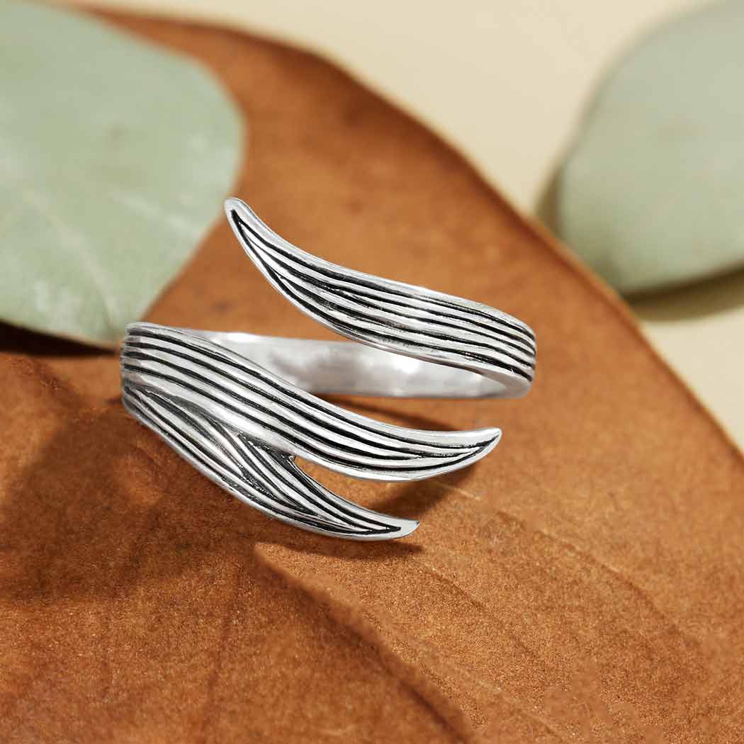 Long Leaf Adjustable Ring