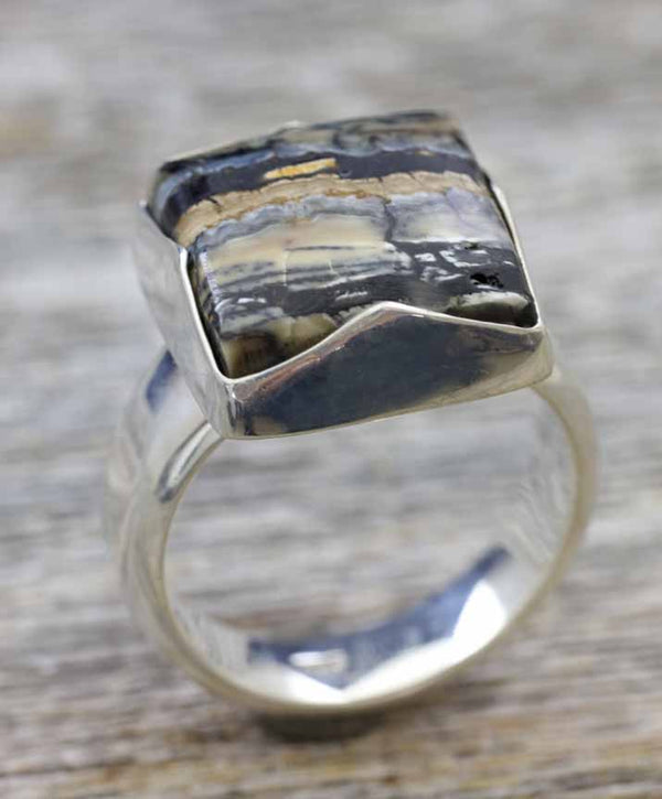 Mammoth Tooth Ring - Size 9