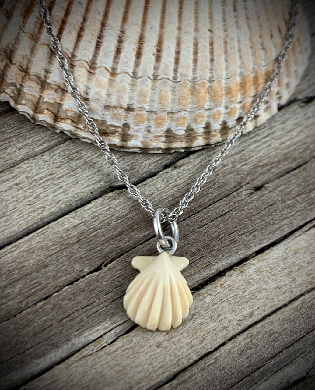 Woolly Mammoth Ivory Pendant - Clamshell